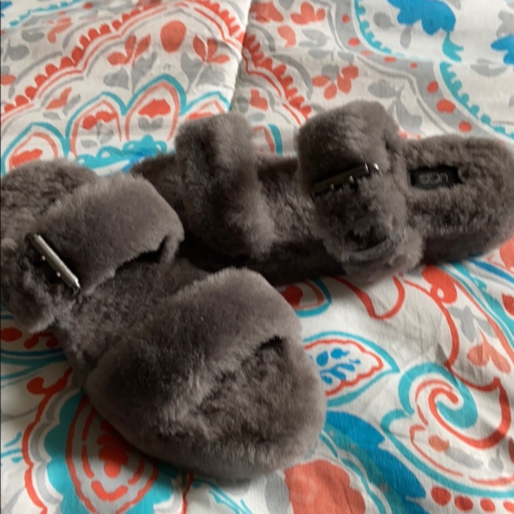 Ugg slides